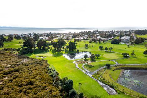 Photo of property in 3 Uatoto Road, Clarks Beach, 2122