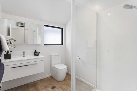 Photo of property in 5 Wheatsheaf Lane, Heathcote Valley, Christchurch, 8022