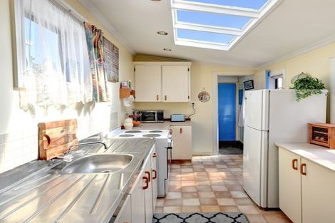 Photo of property in 11 Fawcett Street, South Dunedin, Dunedin, 9012