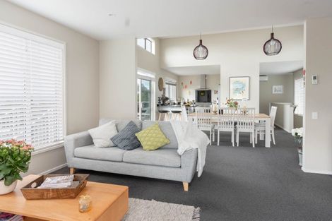 Photo of property in 3b Isobel Street, Acacia Bay, Taupo, 3330