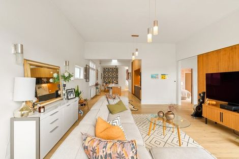 Photo of property in 2 Maida Vale Road, Roseneath, Wellington, 6011