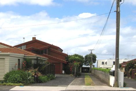 Photo of property in 5/23 Craig Road, Milford, Auckland, 0620