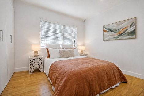 Photo of property in 82e Verbena Road, Birkdale, Auckland, 0626