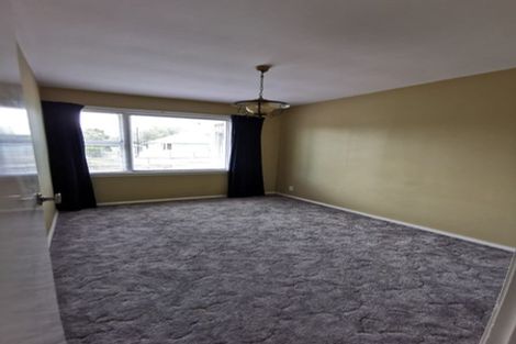 Photo of property in 17 Bateman Avenue, Bryndwr, Christchurch, 8053