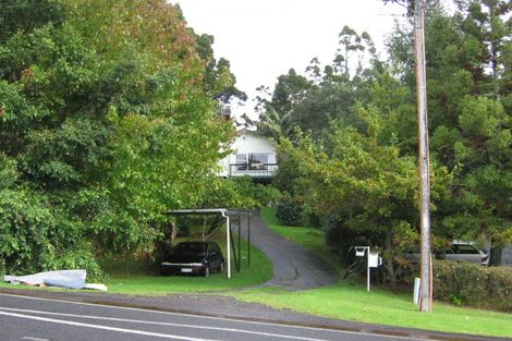 Photo of property in 225 Woodlands Park Road, Titirangi, Auckland, 0604