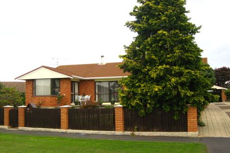 Photo of property in 30 Walton Park Avenue, Fairfield, Dunedin, 9018