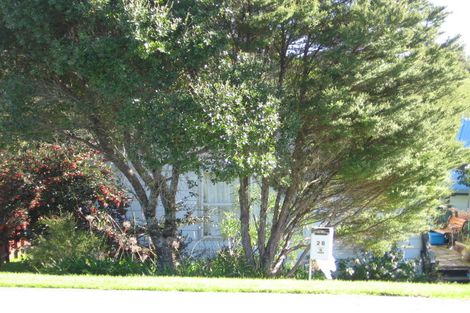 Photo of property in 28 Hammond Avenue, Hatfields Beach, Orewa, 0931