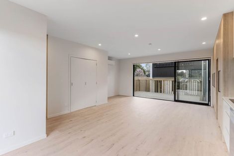 Photo of property in 1/56 Salisbury Road, Birkdale, Auckland, 0626