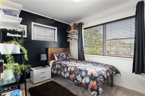 Photo of property in 35 Lynden Avenue, Hillcrest, Auckland, 0627