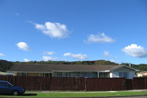 Photo of property in 2/74 Mohaka Street, Wainuiomata, Lower Hutt, 5014