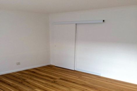 Photo of property in 1 Carbine Court, Awapuni, Palmerston North, 4412