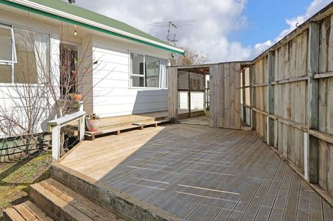 Photo of property in 51 Border Road, Henderson, Auckland, 0612