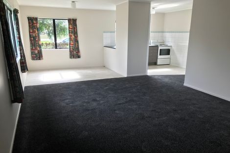 Photo of property in 111 Sykes Road, Weymouth, Auckland, 2103