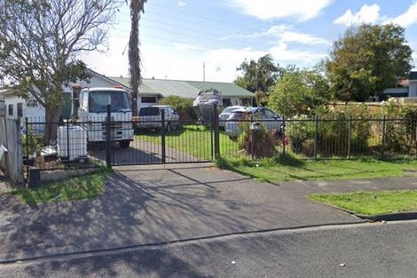 Photo of property in 17 Solveig Place, Randwick Park, Auckland, 2105