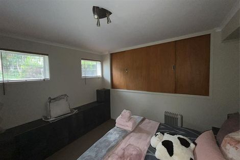 Photo of property in 9 Quibray Place, Botany Downs, Auckland, 2010