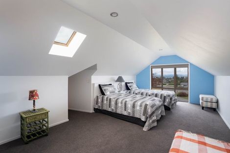 Photo of property in 63 Loch Views Road, Acacia Bay, Taupo, 3385