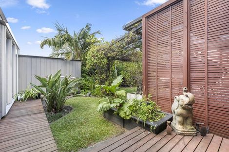 Photo of property in 5a Elizabeth Street, Orewa, 0931