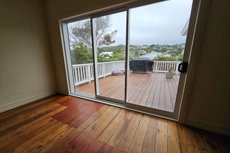 Photo of property in 83 Eden Street, Island Bay, Wellington, 6023