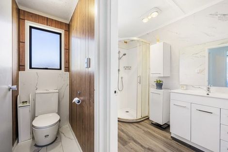 Photo of property in 1/541 Swanson Road, Ranui, Auckland, 0612