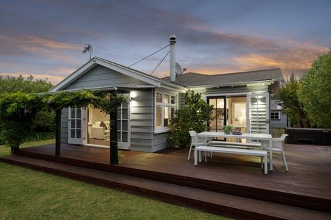 Photo of property in 32 Carrington Street, St Albans, Christchurch, 8014