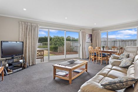 Photo of property in 49 Willowside Place, Amberley, 7410