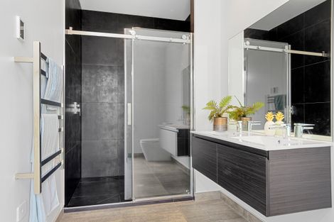 Photo of property in 16 Awanui Crescent, Matakana, 0985