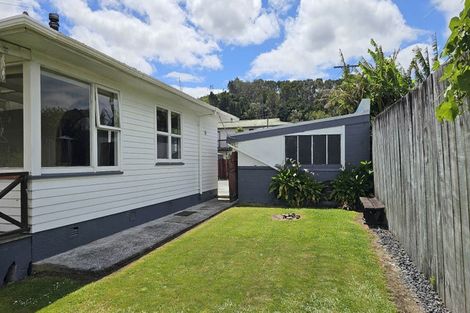 Photo of property in 130 George Street, Hikurangi, 0114