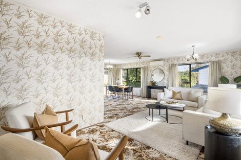 Photo of property in 4 Mosman Place, Chatswood, Auckland, 0626