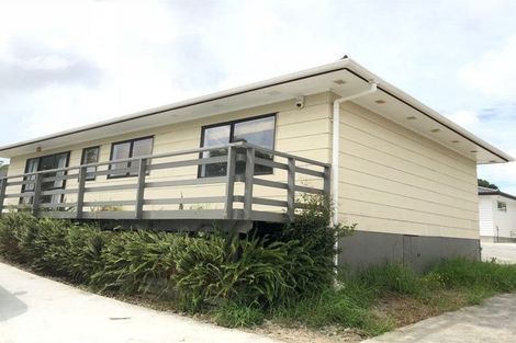 Photo of property in 127 Moire Road, West Harbour, Auckland, 0618