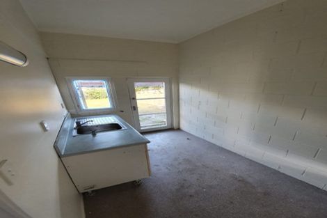 Photo of property in 43 Girrahween Drive, Totara Vale, Auckland, 0629