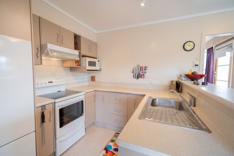 Photo of property in 32 Pompolona Street, Te Anau, 9600