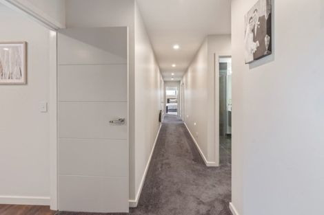 Photo of property in 18 Ohau Gravels Way, Ohau, Levin, 5570