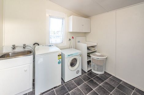 Photo of property in 16 Central Avenue, Gonville, Whanganui, 4501