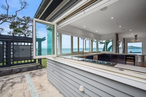 Photo of property in 47 Saltburn Road, Milford, Auckland, 0620