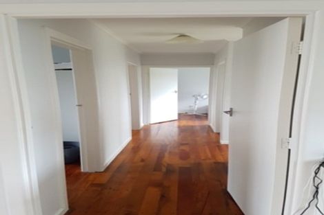 Photo of property in 10 Harding Avenue, Te Atatu South, Auckland, 0610
