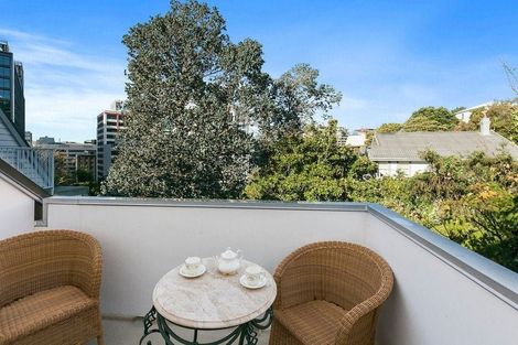 Photo of property in 55c Bolton Street, Kelburn, Wellington, 6012