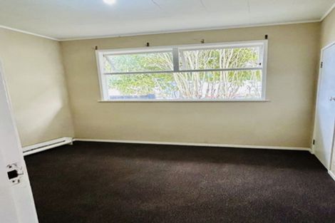Photo of property in 20 Newland Grove, Henderson, Auckland, 0610