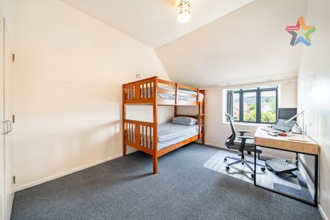 Photo of property in 2/74 Waiwhetu Road, Waiwhetu, Lower Hutt, 5010