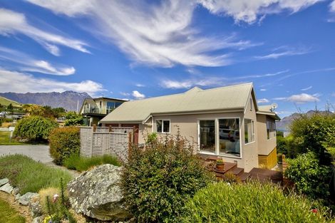 Photo of property in 688 Peninsula Road, Kelvin Heights, Queenstown, 9300