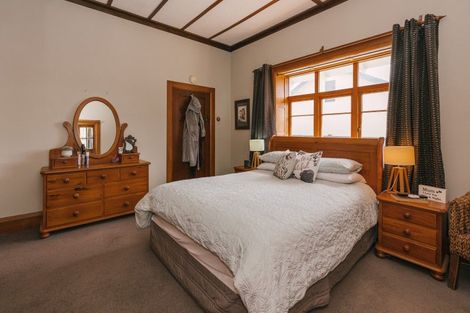 Photo of property in 168 College Street, Awapuni, Palmerston North, 4412