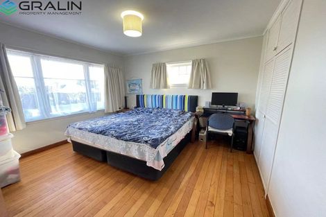 Photo of property in 26 Rosier Road, Glen Eden, Auckland, 0602