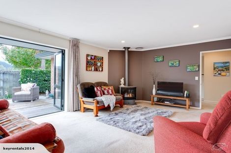 Photo of property in 2a Redwood Street, Elderslea, Upper Hutt, 5018