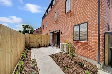 Photo of property in 2/7 Boon Street, Sydenham, Christchurch, 8023