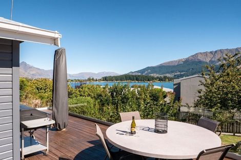 Photo of property in 493 Peninsula Road, Kelvin Heights, Queenstown, 9300