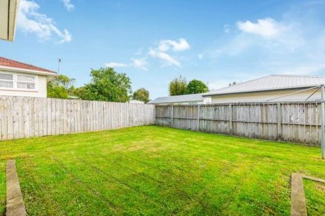 Photo of property in 190 Rathgar Road, Henderson, Auckland, 0610