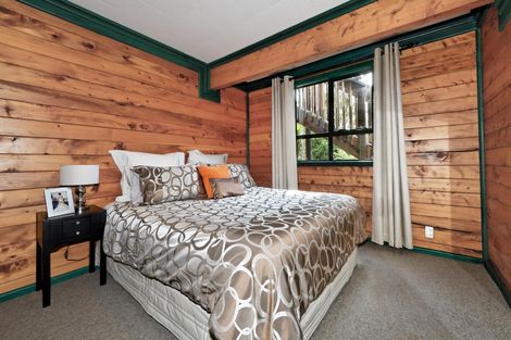 Photo of property in 40 Wood Bay Road, Titirangi, Auckland, 0604