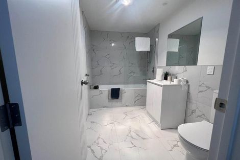 Photo of property in 2 Warbler Crescent, Papakura, 2110