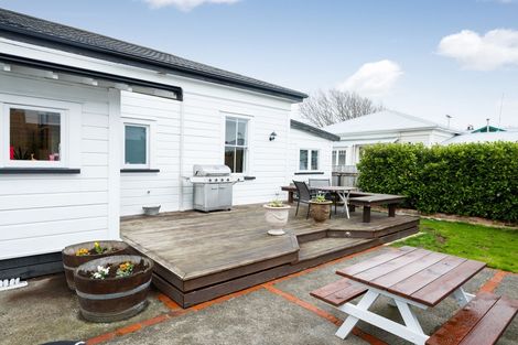 Photo of property in 11 Limbrick Street, Terrace End, Palmerston North, 4410