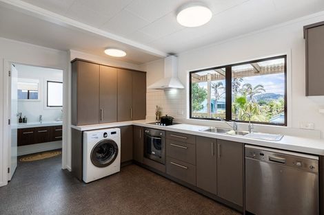 Photo of property in 126a Ocean Beach Road, Tairua, 3508