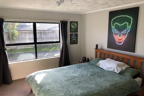 Photo of property in 26 Miriam Corban Heights, Henderson, Auckland, 0612